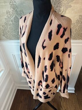 Zesica leopard print cardigan size XL